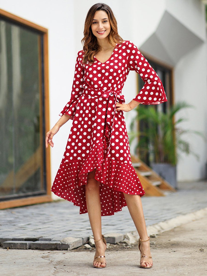 Robe à Pois et Col en V